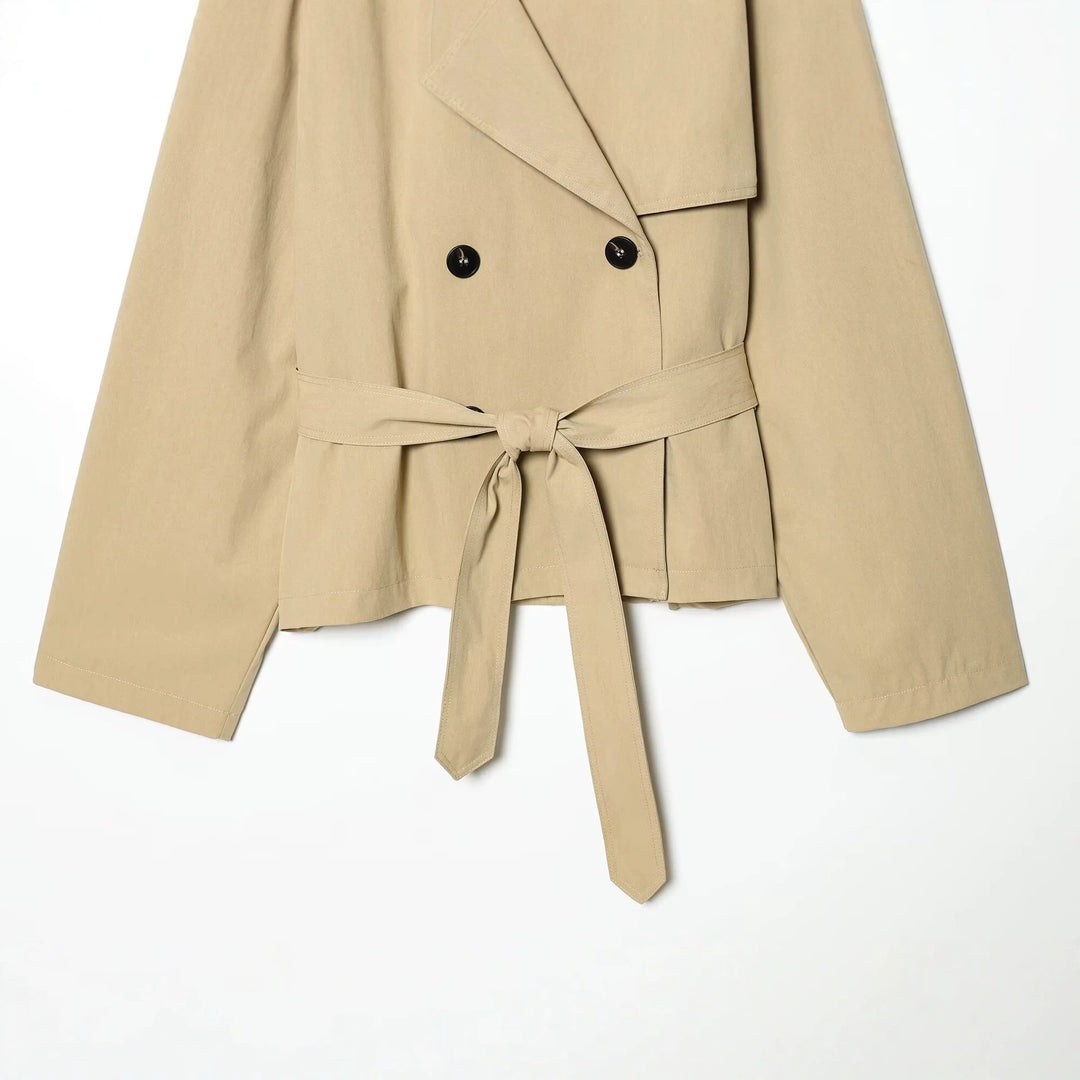 Damen Kurz geschnittener Trenchcoat mit Taillengürtel und Schulterklappen Drune