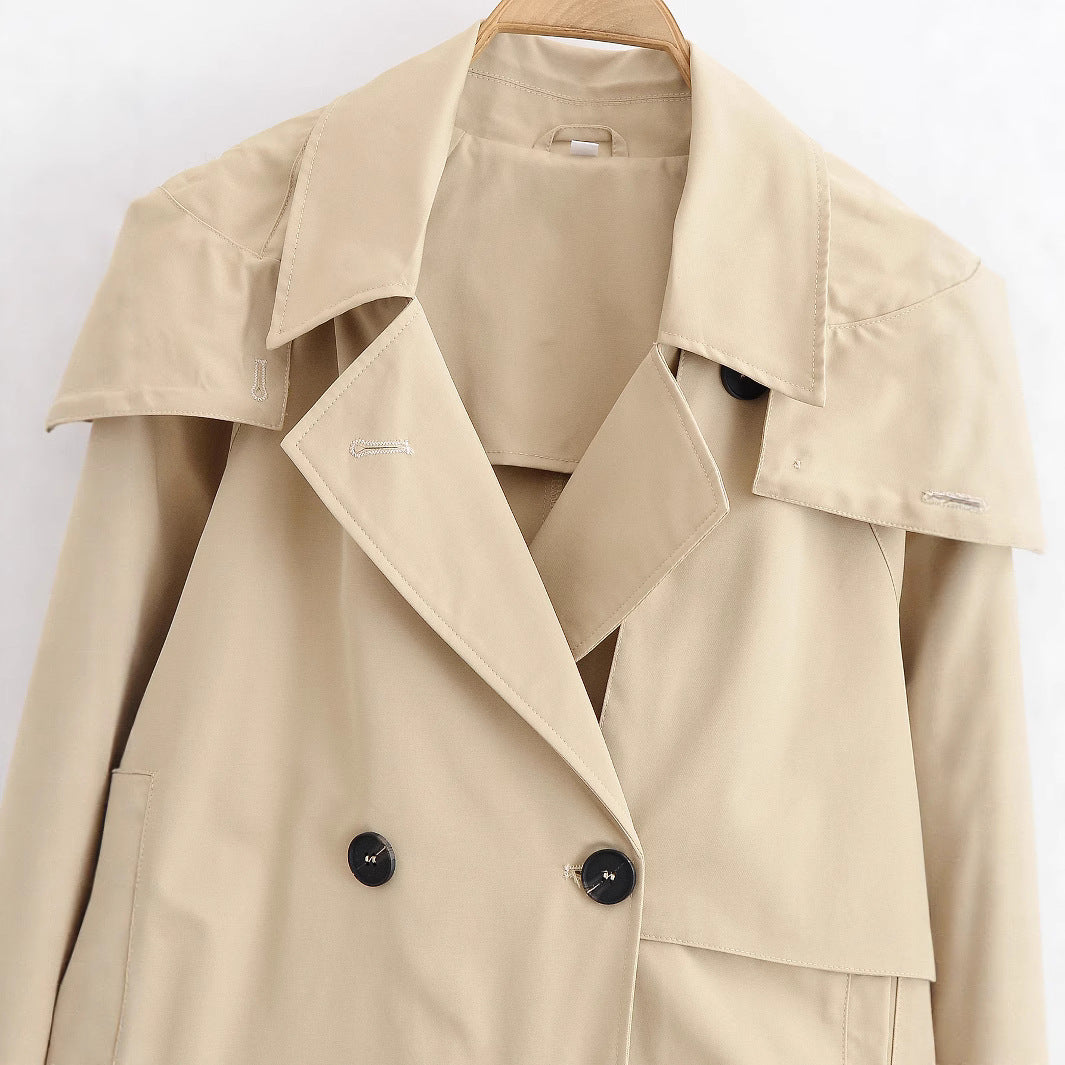 Damen Kurzjacke im Trenchcoat‑Stil mit doppelreihiger Knopfleiste und verstellbaren Manschetten Drune