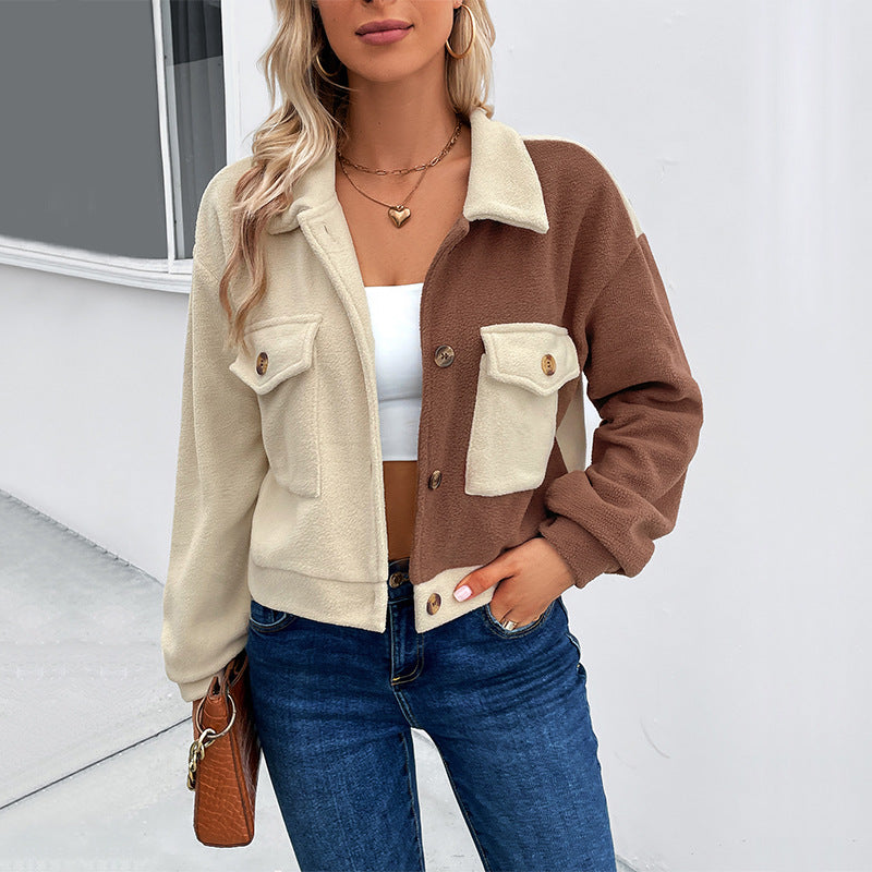 Damen Gekürzte Teddyjacke mit farbblockierten Ärmeln und Brusttaschen Drune