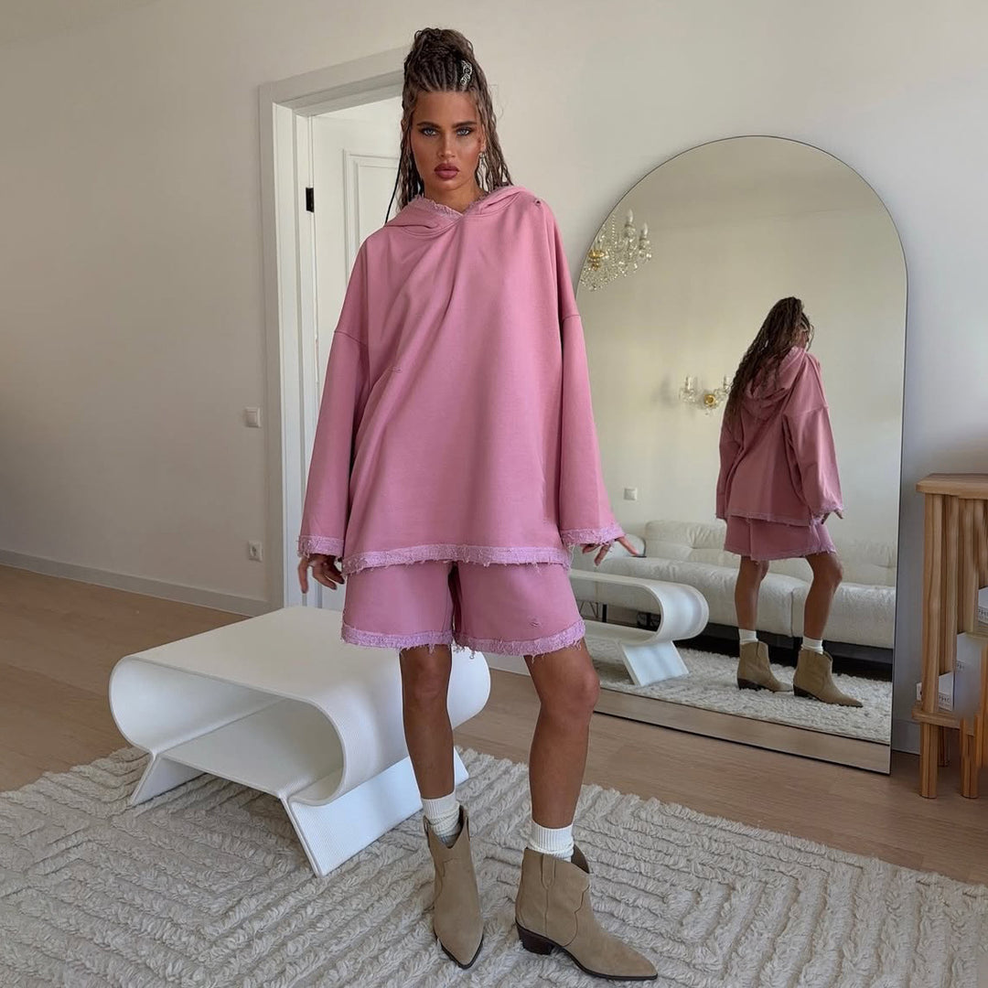Damen sportlicher Oversized Hoodie mit fransigen Details und Shorts-Set Drune