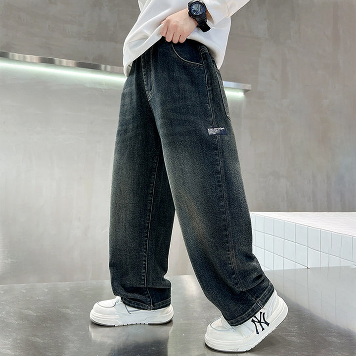 Unisex weite Denim-Jeans mit einzigartigen Applikationen Drune