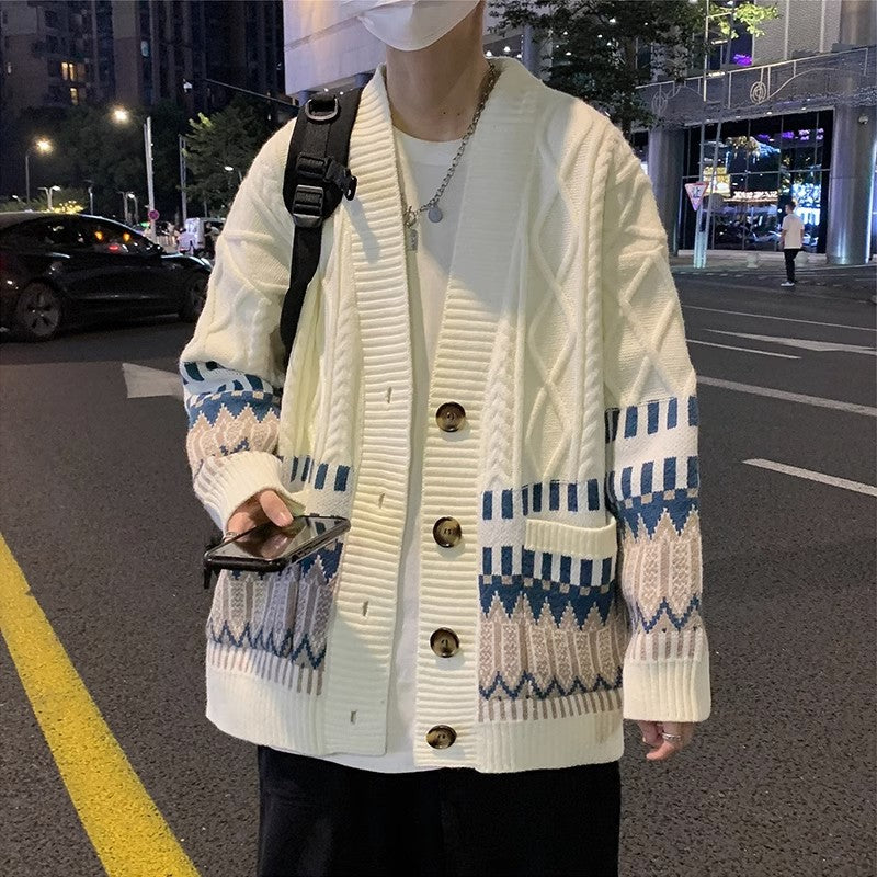Herren Grobstrickjacke mit modernen Mustern und praktischen Taschen Drune