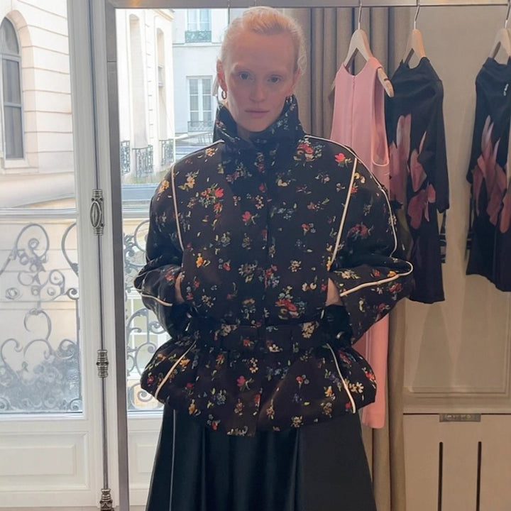 Damen modische Blousonjacke mit floralen Akzenten Drune