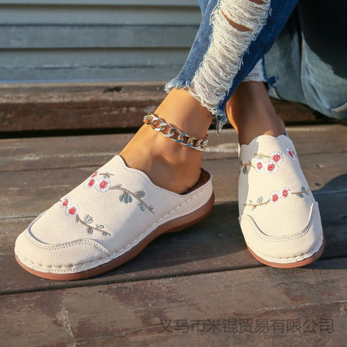 Damen geschlossene Clogs mit floralem Design und komfortablem Fußbett Drune