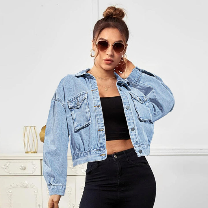 Damen Cropped Boxy-Denimjacke mit aufgesetzten Brusttaschen und kurzem Bund Drune