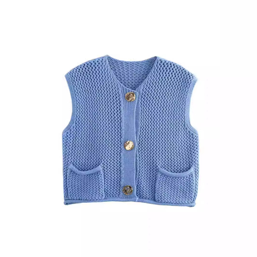 Damen gehäkelte Strickweste mit großen Zierknöpfen und Aufsatztaschen Drune