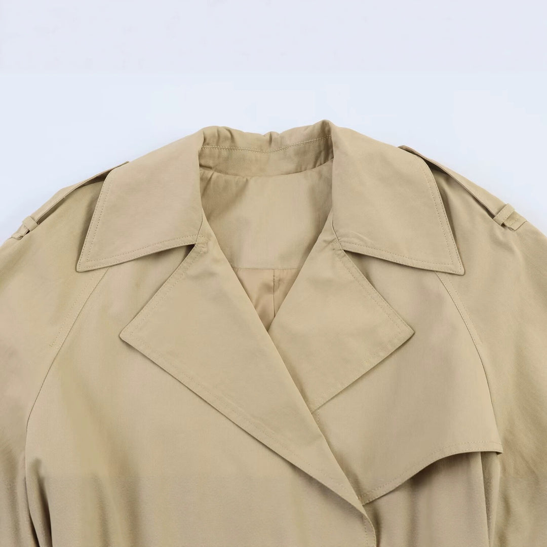 Damen Kurze Cape‑Trenchjacke mit doppelreihiger Knopfleiste und Bindegürtel Drune