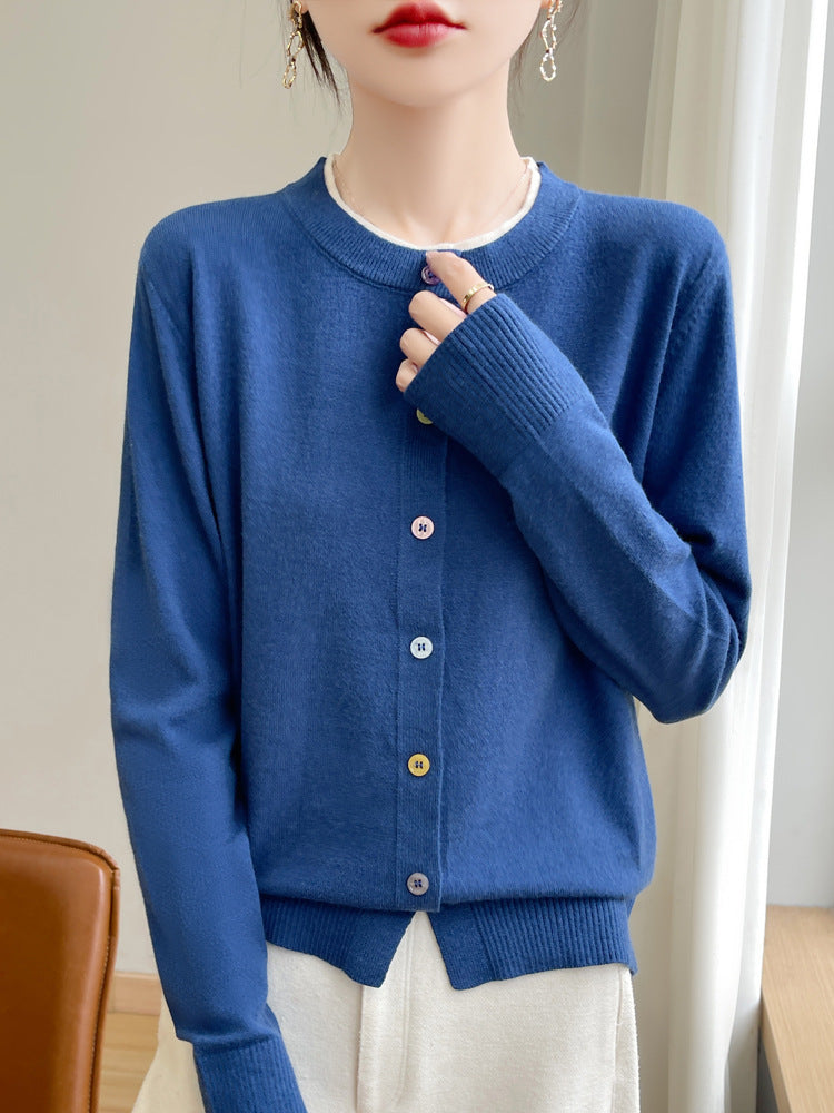 Damen Leichter Feinstrick-Cardigan mit Rundhalsausschnitt und bunten Knöpfen Drune