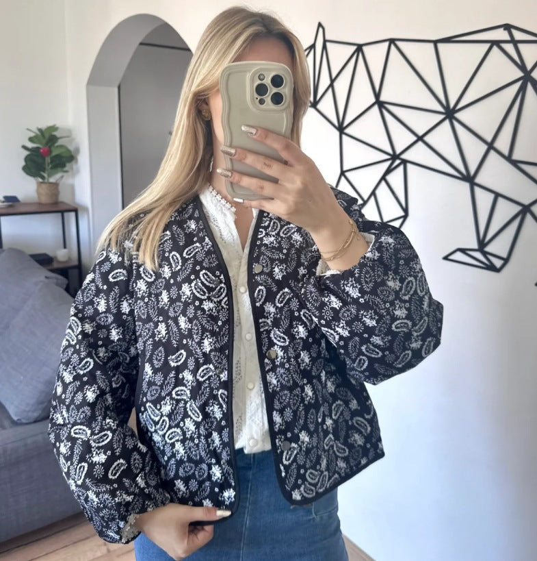 Damen gesteppte Jacke mit floralem Design und praktischen Taschen Drune