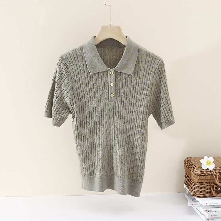 Damen Kurzärmeliges Strick-Poloshirt mit Zopfmuster und Knopfleiste Drune