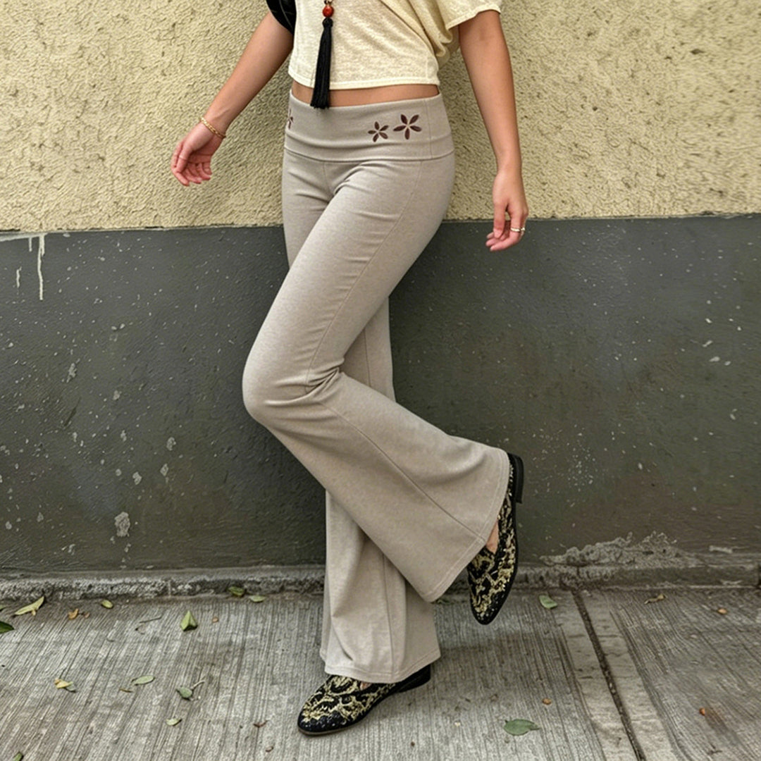 Damen Schlaghose aus Stretch-Jersey mit hohem Umschlagbund und Blumen-Cutouts Drune