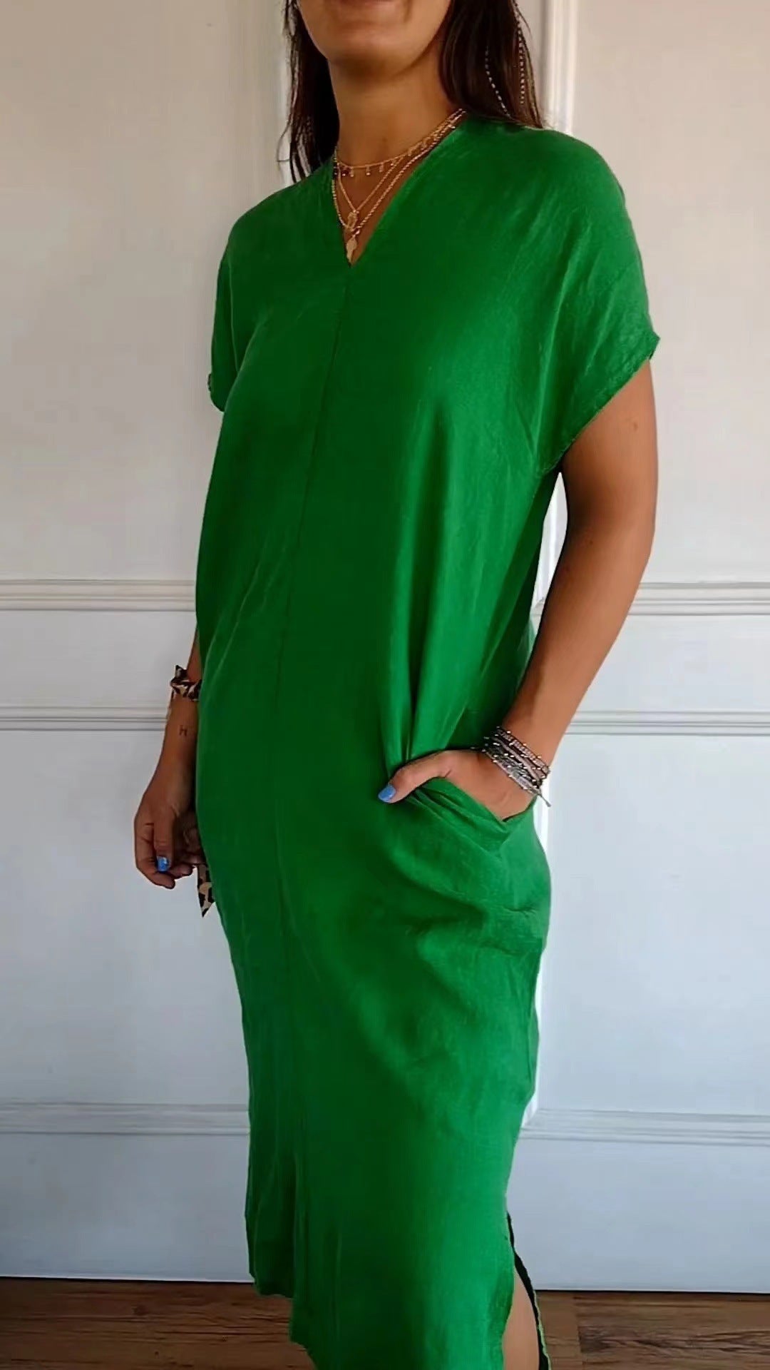 Damen Viskose-Leinen Kleid mit tiefem V-Ausschnitt und praktischen Taschen Drune