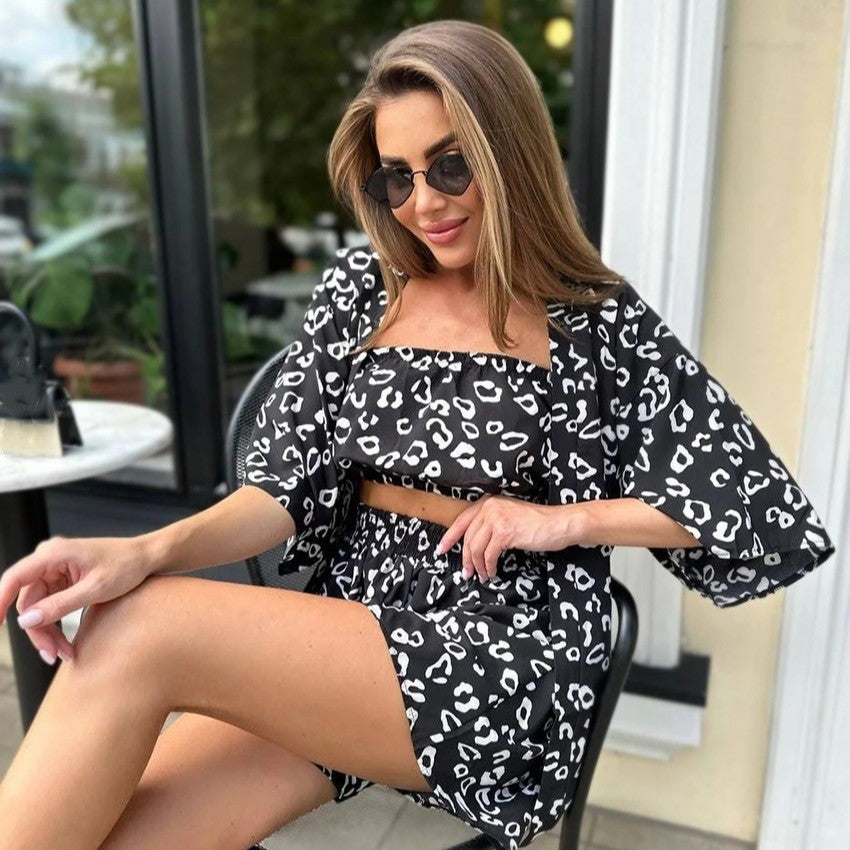 Damen Set aus luftigem Oberteil und Shorts mit animalischem Muster Drune