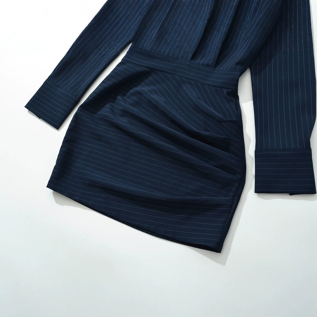 Damen Tailliertes Midikleid mit Hemdblusenoberteil und Nadelstreifen‑Design Drune