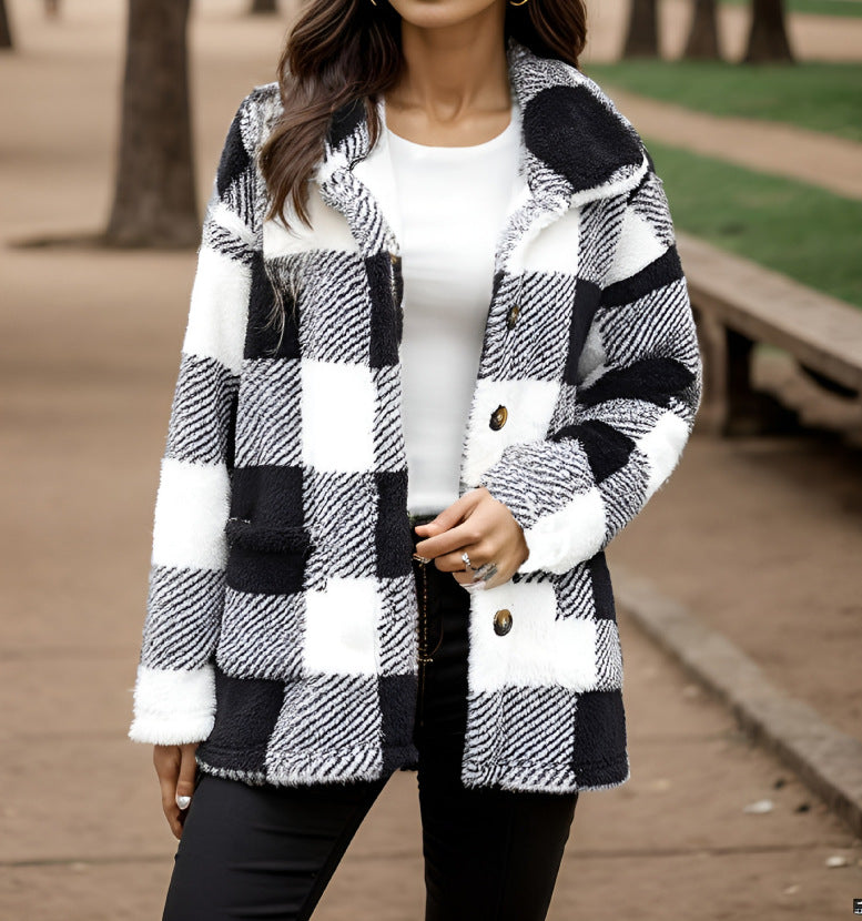Damen Kuscheljacke mit Karomuster und Knopfverschluss Drune