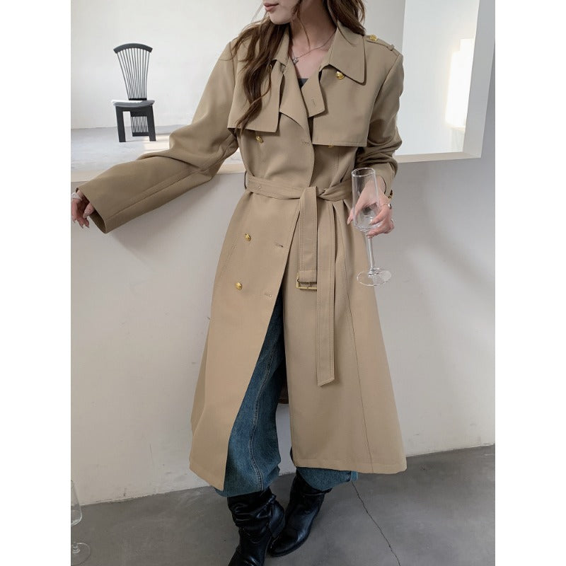 Damen Taillierter Trenchcoat mit Bindegürtel und goldenen Knopfdetails Drune
