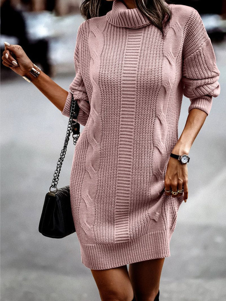 Damen Strickkleid mit modernem Zopfmuster und hochgeschlossenem Kragen Drune