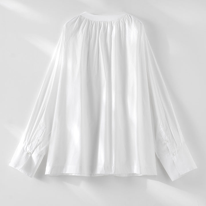 Damen Bluse mit Rundhalsausschnitt, durchgehender Knopfleiste und geraffter Passe Drune
