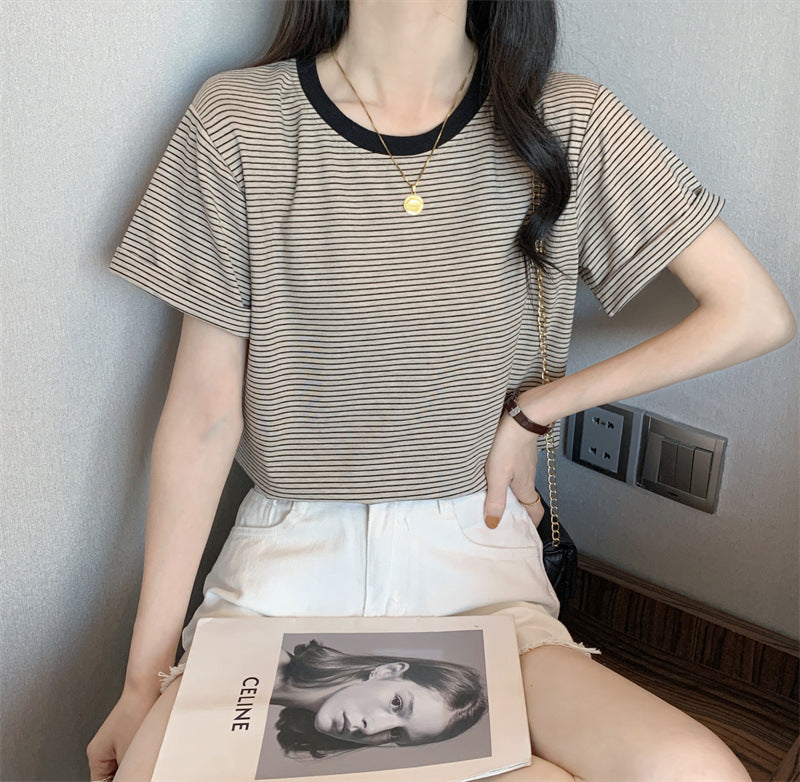 Damen gestreiftes T-Shirt mit kontrastierendem Rundhalsausschnitt und bequemem Schnitt