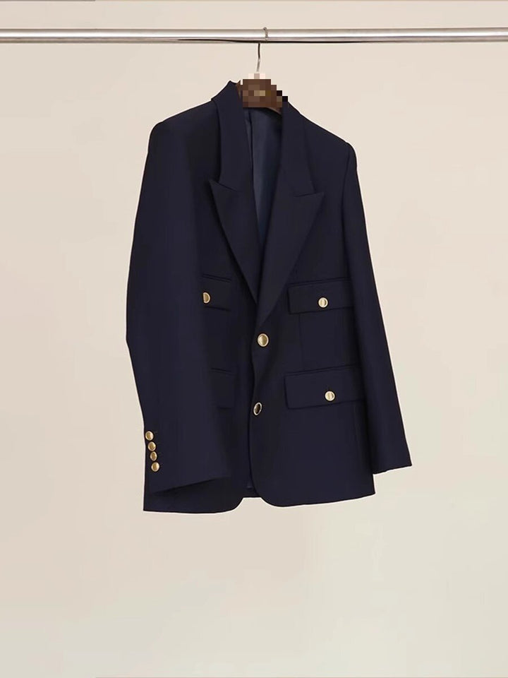Damen weit geschnittener Blazer mit taillierter Silhouette, goldenen Schmuckknöpfen und Pattentaschen Drune
