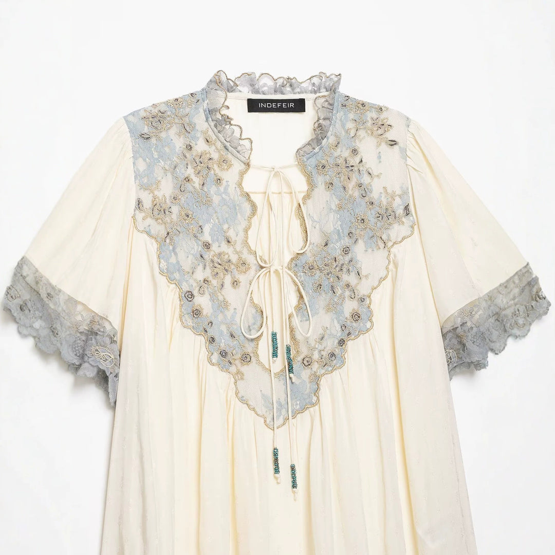 Damen Boho-Tunika mit bestickter Spitzenblende, Bindebändern und gerafften Ärmeln Drune