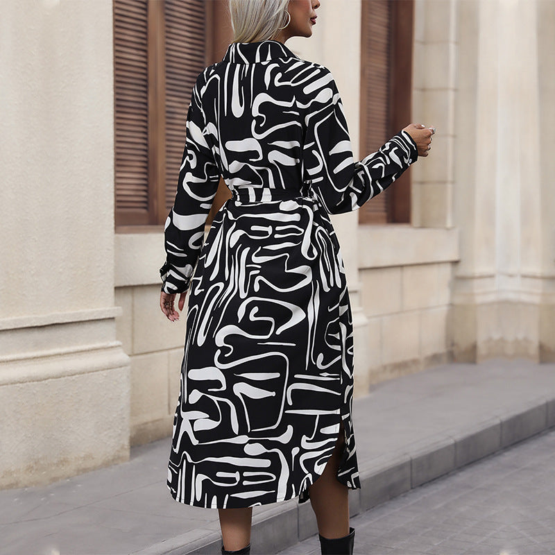Damen Midikleid im Hemdblusenstil mit grafischem Print, Bindegürtel und Seitenschlitzen Drune