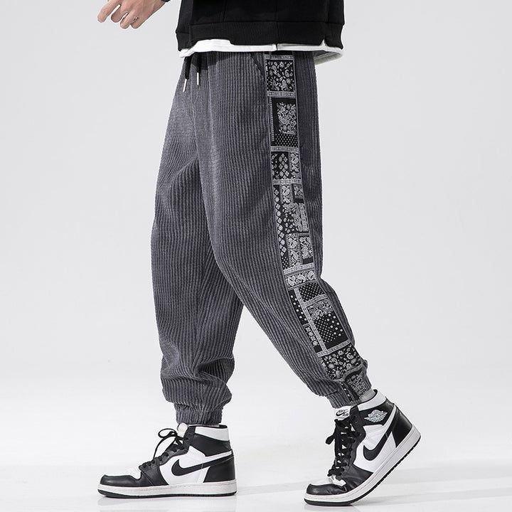 Herren nan Cord-Jogger mit Bandana-Seiteneinsatz, elastischem Bund, schmal zulaufender Knöcheln und geripptem Strukturstoff Drune