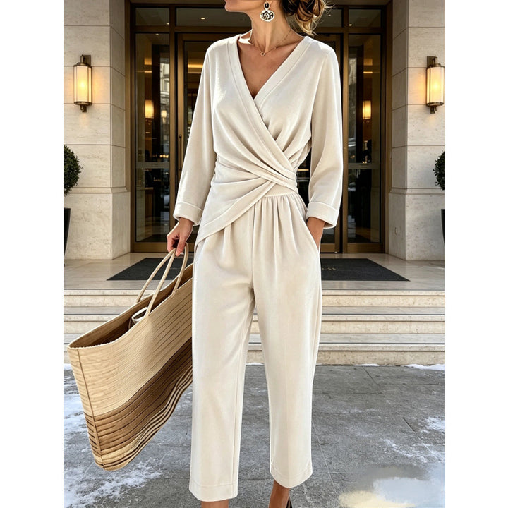 Damen Samt-Jumpsuit mit Wickeloberteil, taillierter Drapierung und weitem knöchellangem Bein Drune