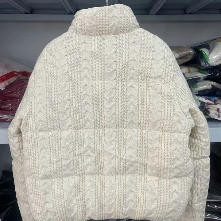 Damen nan gesteppte Strick‑Steppjacke mit Zopfstrick‑Optik, wattierter Thermofüllung und hohem Stehkragen Drune
