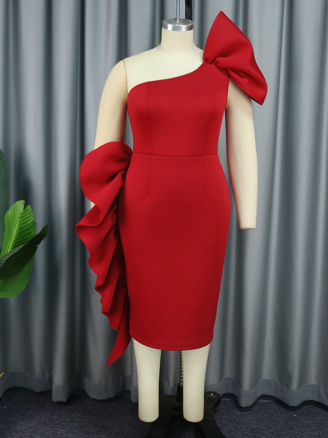 Damen Elegantes Trägerloses Cocktailkleid mit Rüschendetail Drune