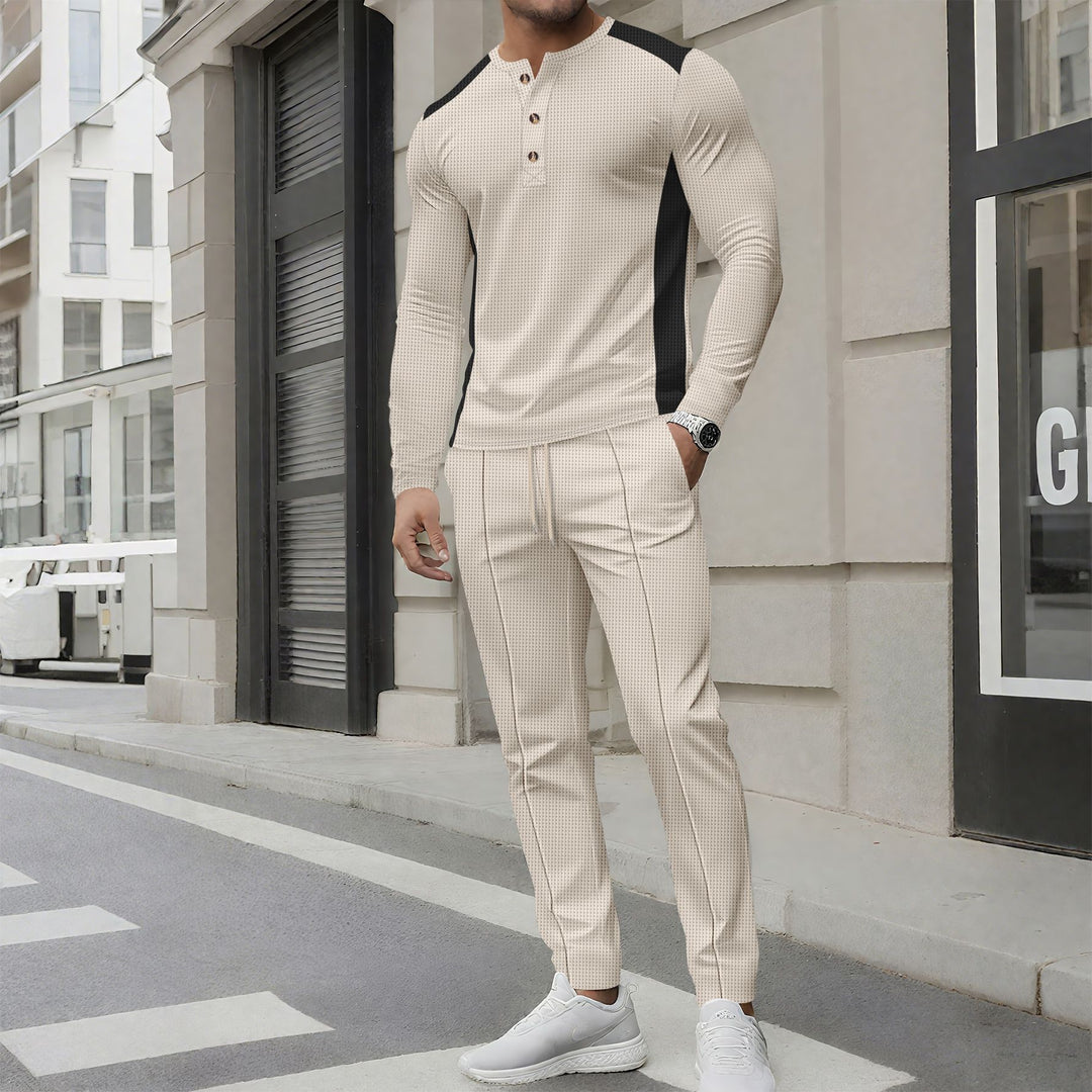 Herren modisches Freizeit-Set mit strukturiertem Langarmshirt und passenden Jogginghosen Drune