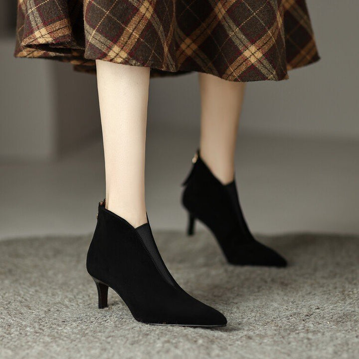 Damen Elegante spitze Stiefeletten mit raffinierter Fersenöffnung Drune