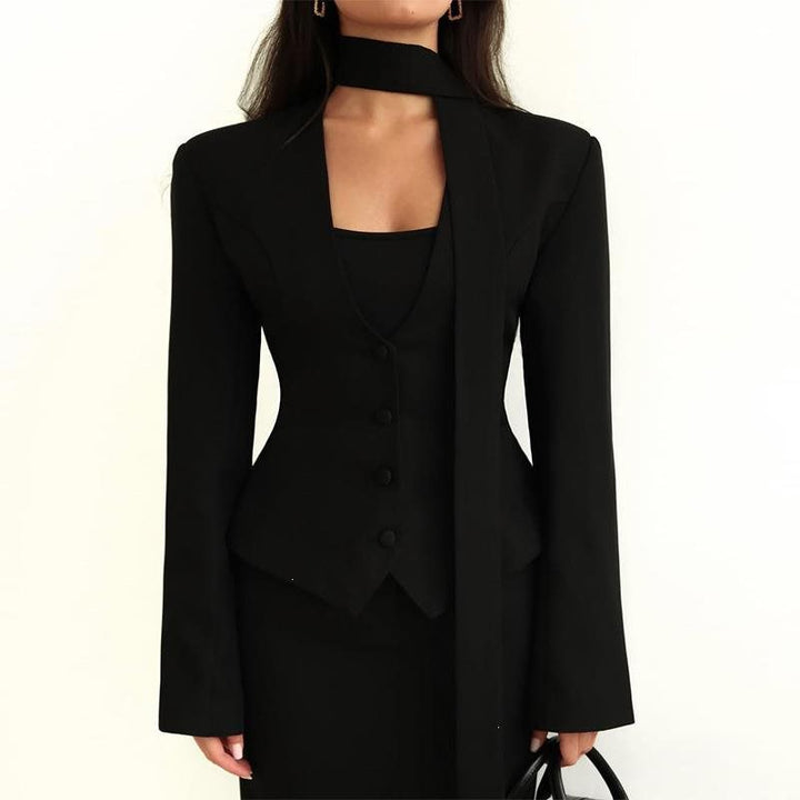 Damen Taillierter Blazer mit Bindeschal und figurbetonter Weste Drune