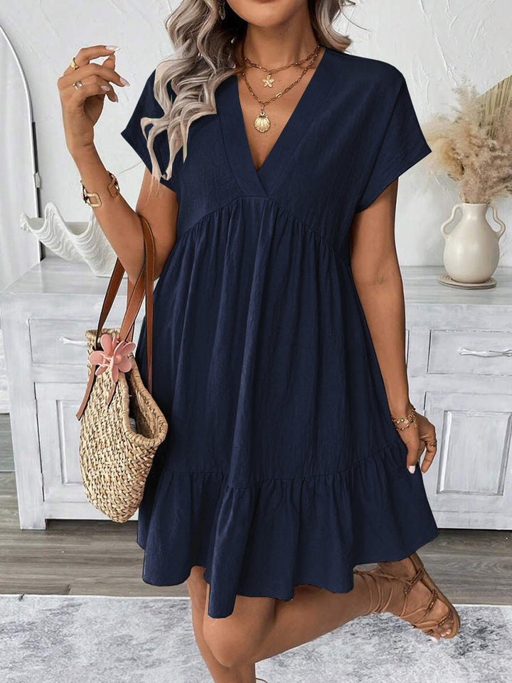 Damen kurzes Sommerkleid mit tiefem V-Ausschnitt und Rüschensaum Drune