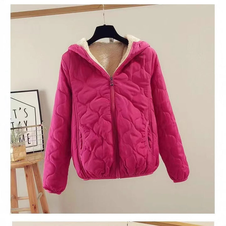 Damen nan gesteppte Kapuzenjacke mit Teddyfutter, wattierter Silhouette und dekorativem Herzquilting Drune