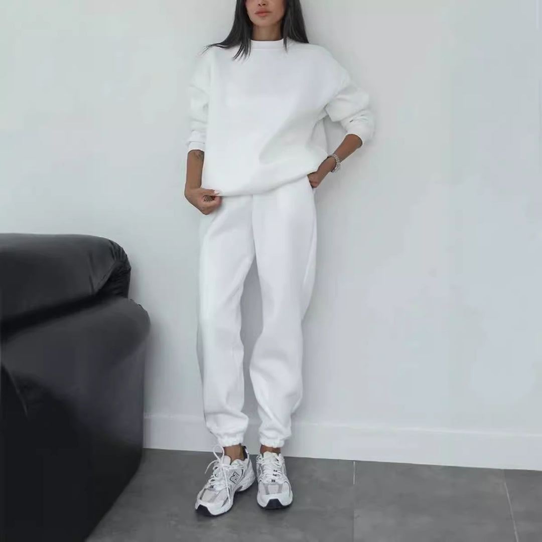 Damen nan minimalistisches Cozy-Set aus schwerer French‑Terry mit weitem Rundhals-Pullover und gerader Jogginghose Drune