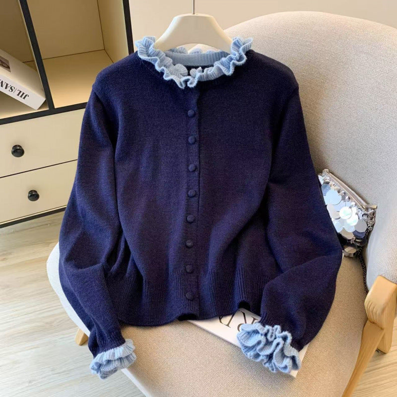 Damen Strickjacke mit Rüschenkragen und Knopfdetails Drune