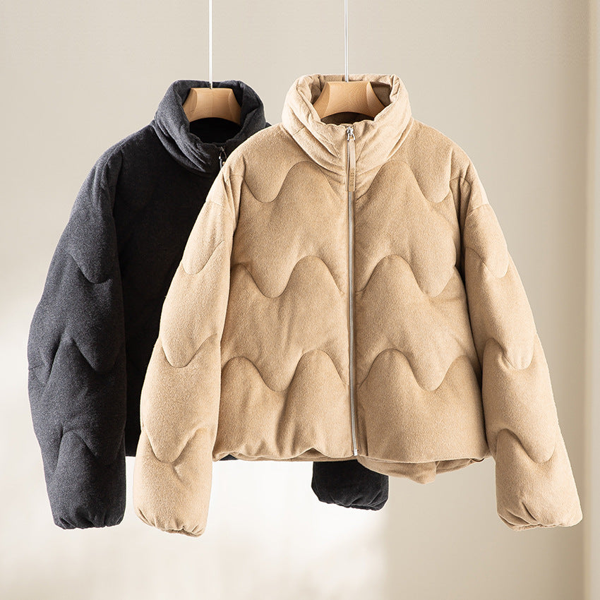 Damen Kurze gesteppte Jacke mit Wellensteppung, hohem Stehkragen und Boxy-Silhouette Drune