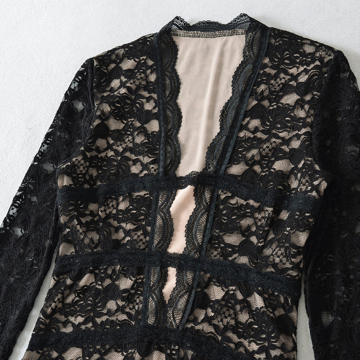 Damen Transparente Spitzenbluse mit V-Ausschnitt, taillierten Einsätzen und langen Ärmeln Drune