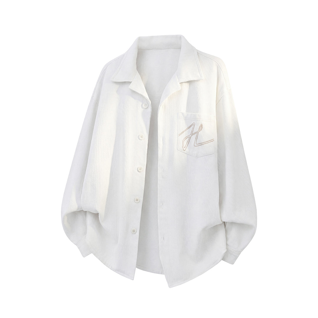Unisex Oversize Hemdjacke mit eingesticktem Monogramm und kastigem Schnitt Drune