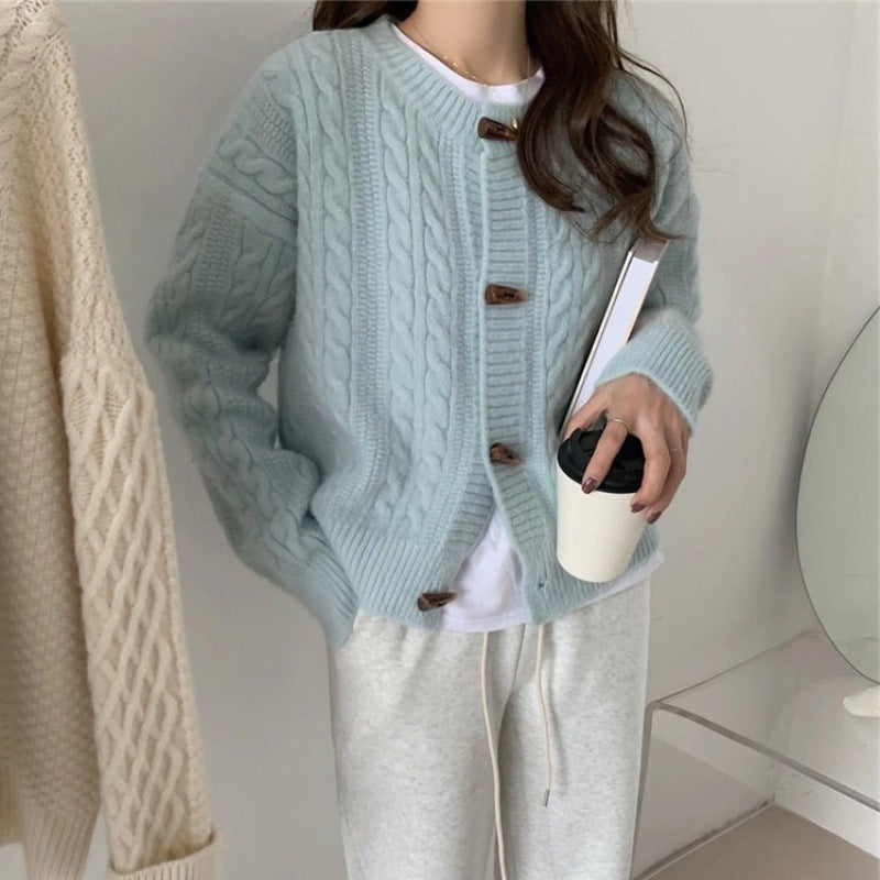 Damen Strickjacke mit Zopfmuster und eleganten Knopfdetails Drune
