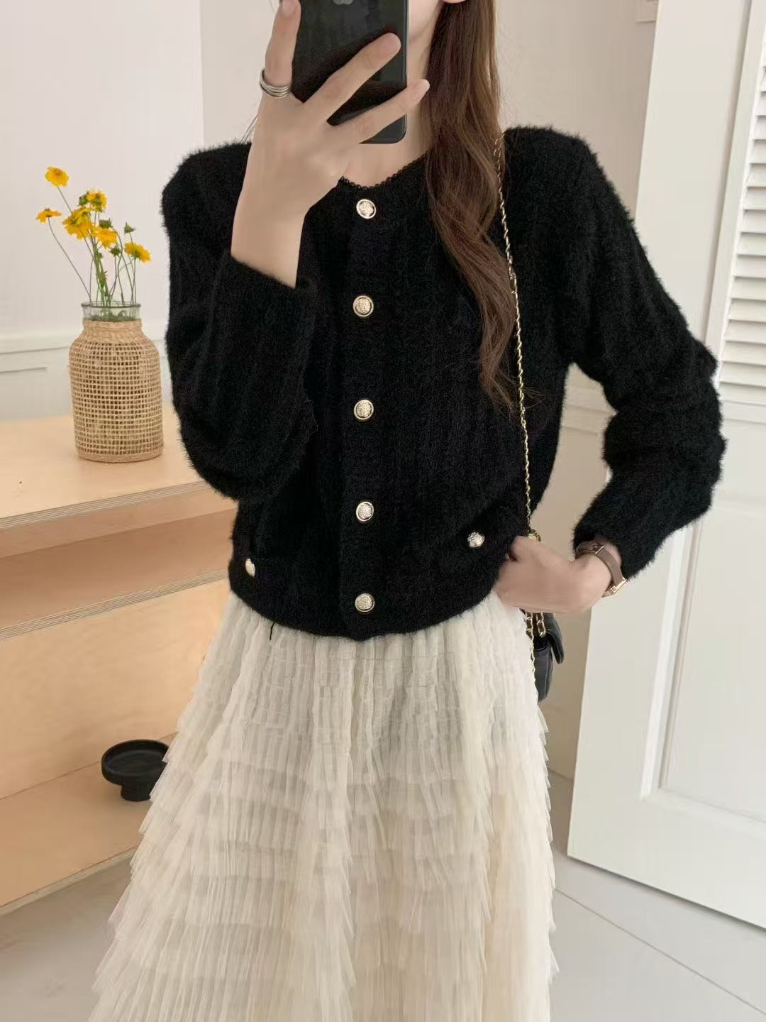 Damen Flauschiger Cardigan mit perligen Knöpfen Drune