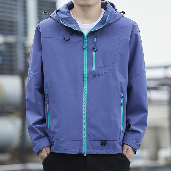 Herren leichte Urban-Softshell-Kapuzenjacke mit kontrastierenden Reißverschlüssen, Brusttasche und verstellbarem Kordelzugsaum Drune