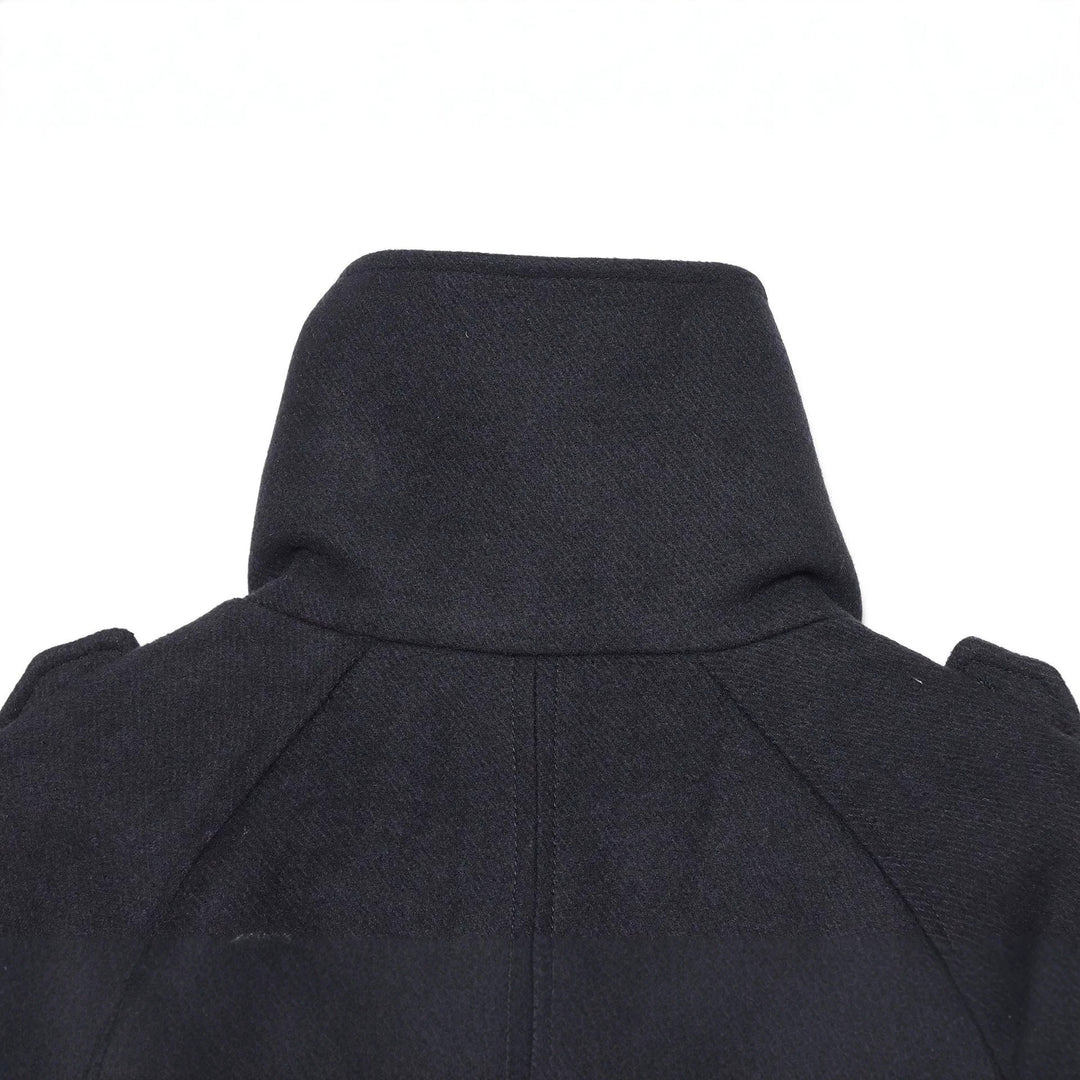 Damen Kurzer Doppelreihiger Cape‑Mantel mit hohem Stehkragen und Epauletten Drune