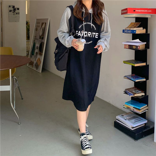 Damen Hoodie-Kleid im lässigen Oversized-Stil mit grafischem Druck und seitlichen Eingrifftaschen Drune