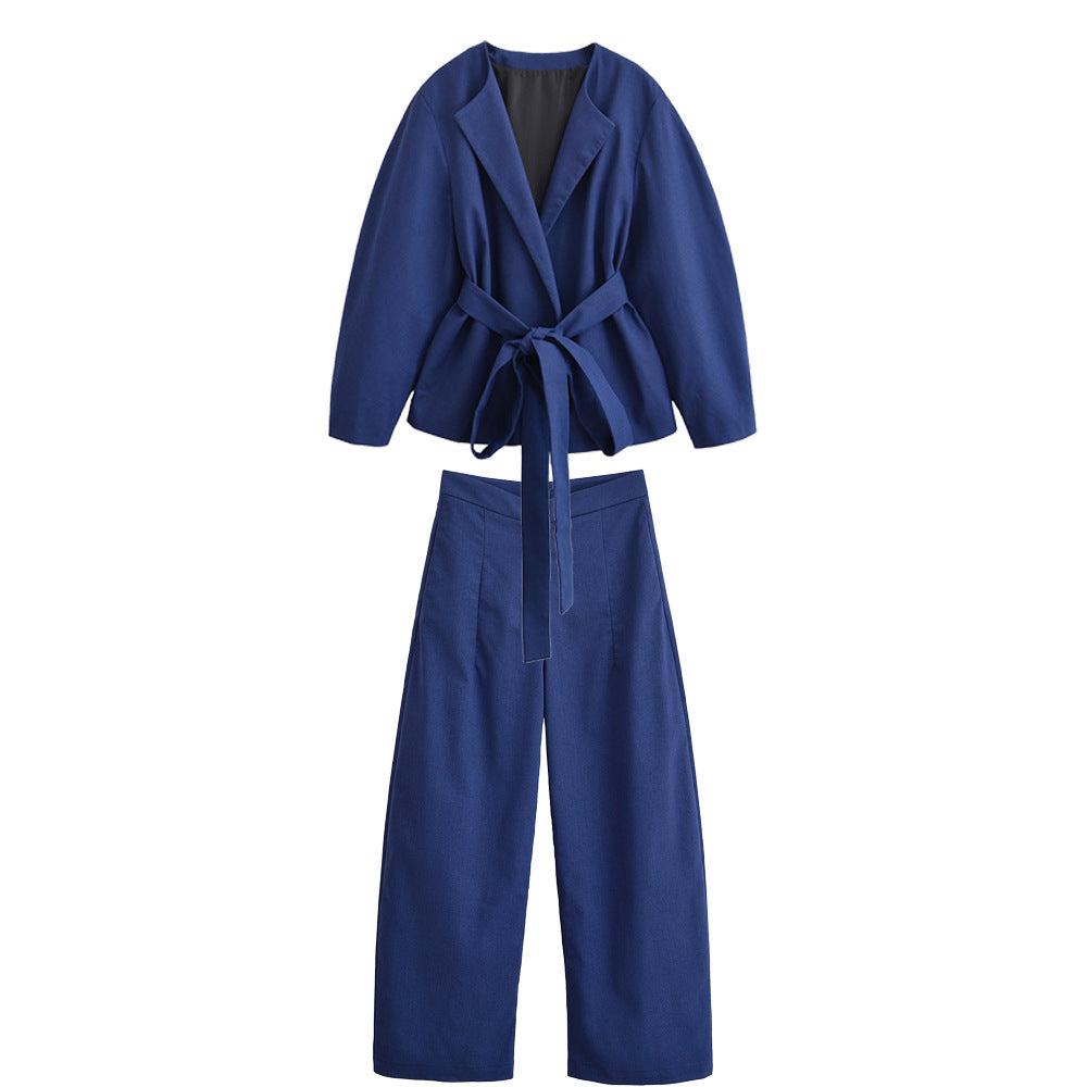 Damen Kurzblazer im Kimono‑Stil mit Bindegürtel und kastiger Silhouette Drune