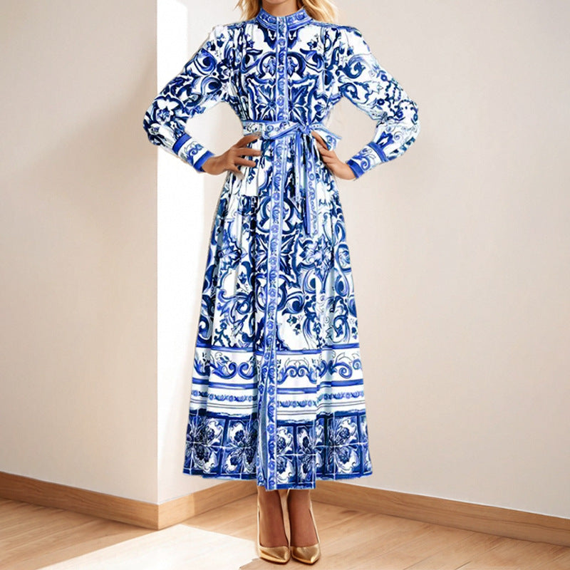 Damen Elegantes Maxikleid mit zartem floralem Muster und praktischem Gürtel Drune