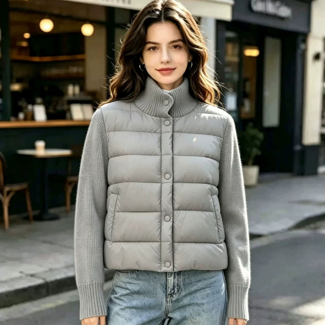 Damen Kurz gefütterte Steppjacke mit gestrickten Ärmeln und Rippkragen Drune