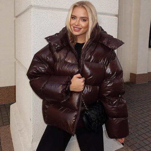 Damen Oversize Steppjacke in Lackoptik mit hohem Kragen und wattierter Fütterung Drune