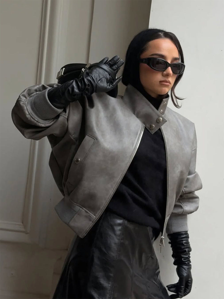 Damen Kurzer Oversize‑Lederimitat‑Bomber mit hohem Stehkragen und Druckknopfdetails Drune